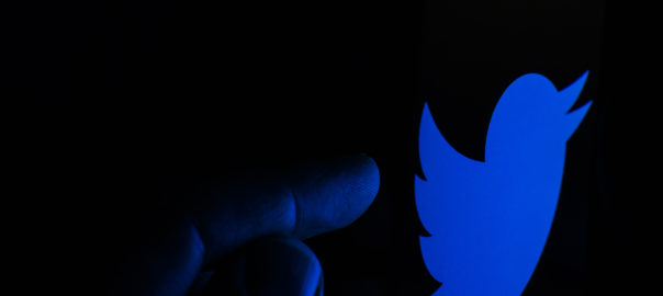 Twitter Cans 2FA服务提供商通过监控索赔 -  Twitter正在改变其2FA服务提供商，并在出现对监控公司的访问权限之后更改其2FA服务提供商。